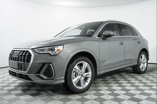 2024 Audi Q3 Premium 45 TFSI S line quattro Tiptronic