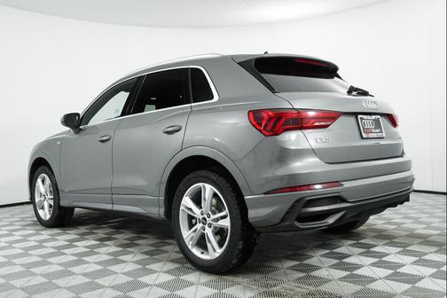 2024 Audi Q3 Premium 45 TFSI S line quattro Tiptronic