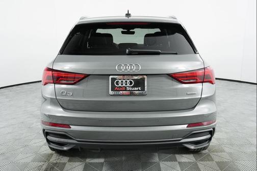 2024 Audi Q3 Premium 45 TFSI S line quattro Tiptronic