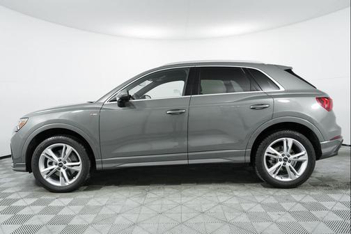 2024 Audi Q3 Premium 45 TFSI S line quattro Tiptronic