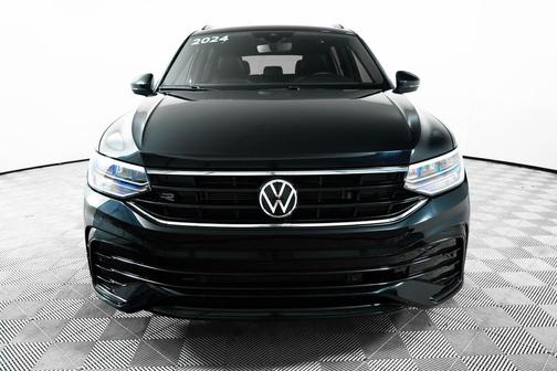 2024 Volkswagen Tiguan 2.0T SE R-Line Black