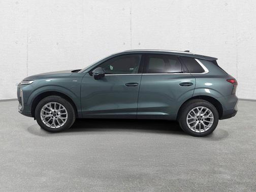 Sage Green Metallic 2026 Audi Q3 TFSI quattro S tronic