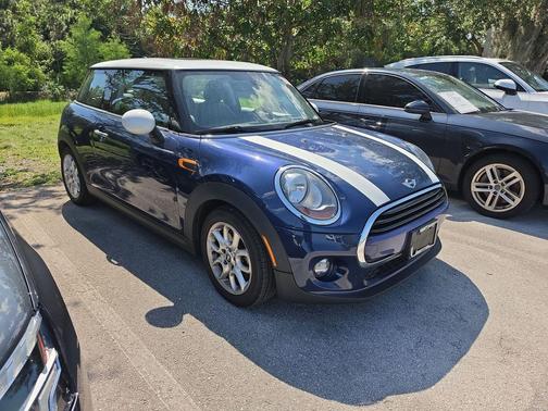 Deep Blue Metallic 2016 MINI Hardtop Cooper