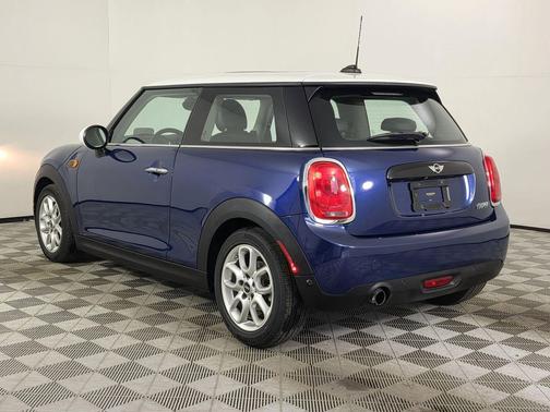 Deep Blue Metallic 2016 MINI Hardtop Cooper