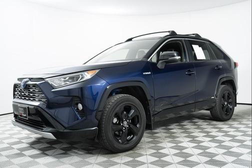 2019 Toyota RAV4 Hybrid SE
