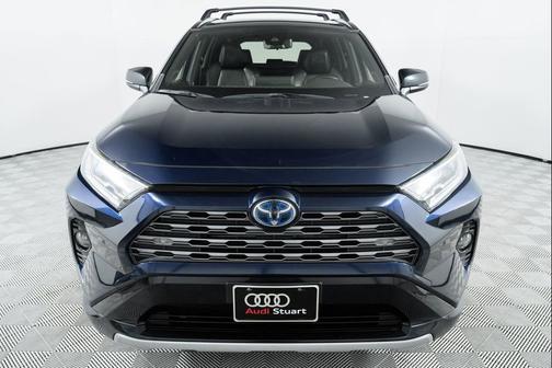 2019 Toyota RAV4 Hybrid SE