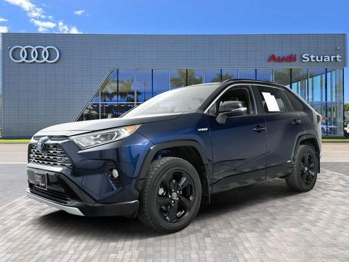 2019 Toyota RAV4 Hybrid SE