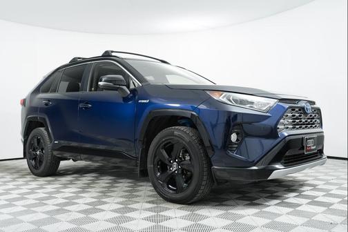 2019 Toyota RAV4 Hybrid SE