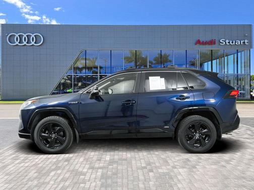2019 Toyota RAV4 Hybrid SE