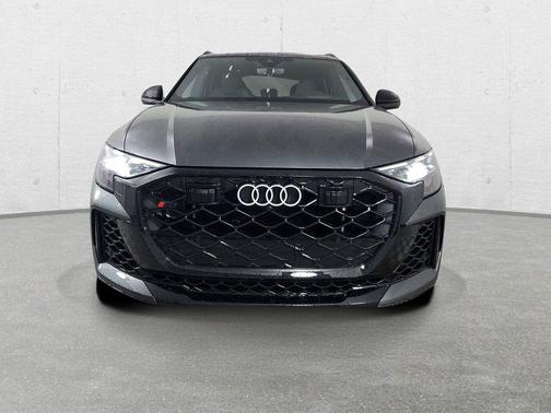 Daytona Gray Pearl Effect 2026 Audi RS Q8 4.0T