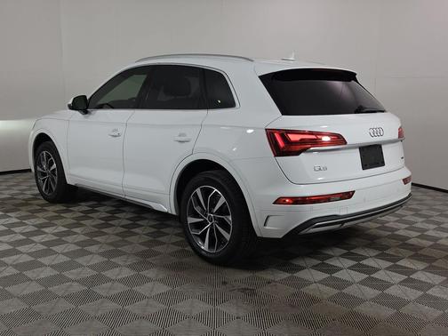 Ibis White 2021 Audi Q5 45 Premium Plus
