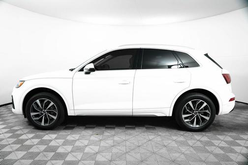 Ibis White 2021 Audi Q5 45 Premium Plus