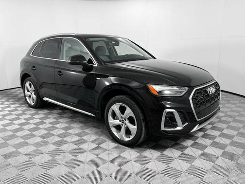 2022 Audi Q5 45 S line Premium Plus