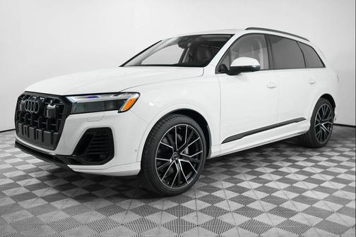 2025 Audi Q7 55 Premium Plus