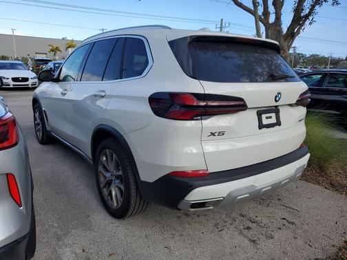 2025 BMW X5 xDrive40i