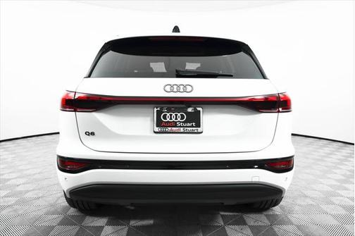 2025 Audi Q6 e-tron Premium