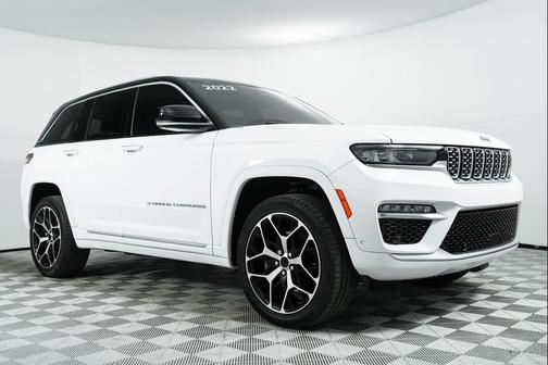 2022 Jeep Grand Cherokee Summit