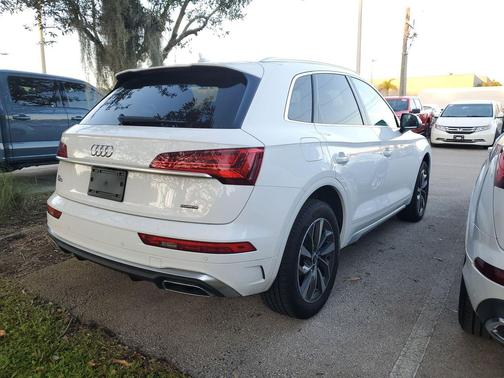 2023 Audi Q5 45 S line Premium Plus