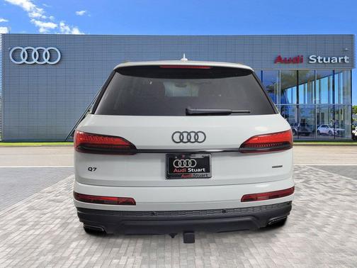 2026 Audi Q7 55 Premium Plus