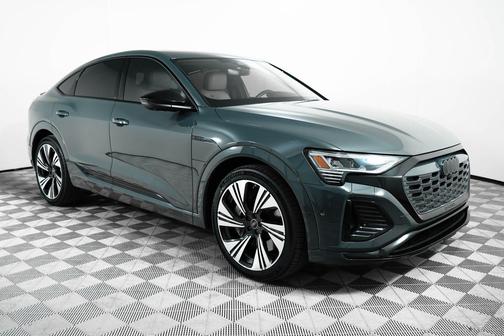 2024 Audi Q8 e-tron Prestige