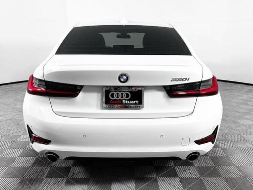 2022 BMW 330 330i