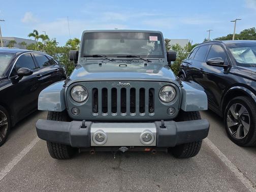 Anvil Clear Coat 2014 Jeep Wrangler Unlimited Sahara