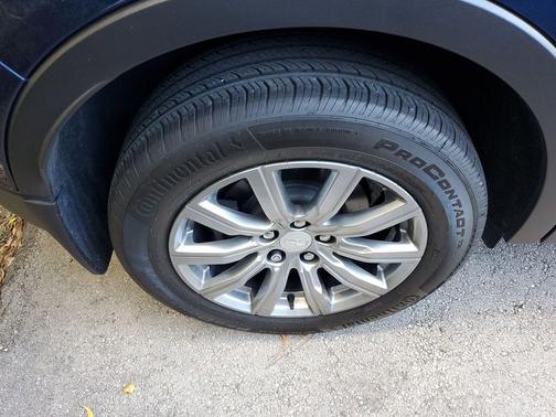 2020 Cadillac XT4 Premium Luxury