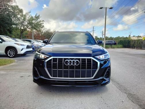 2021 Audi Q3 45 S line Premium
