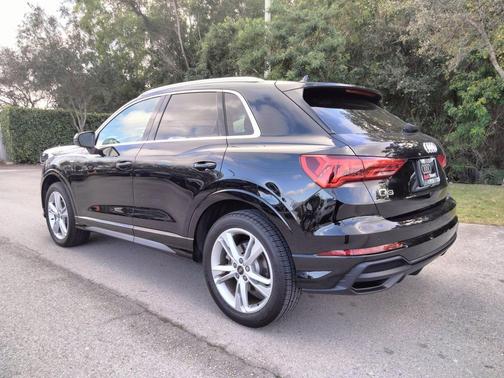2021 Audi Q3 45 S line Premium