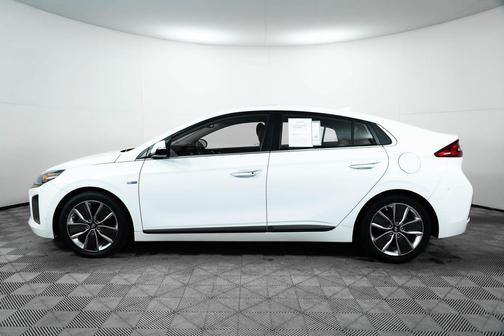 2017 Hyundai IONIQ Hybrid Limited