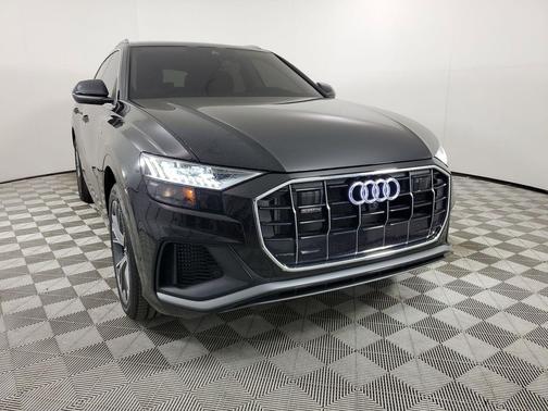 2023 Audi Q8 55 Premium Plus