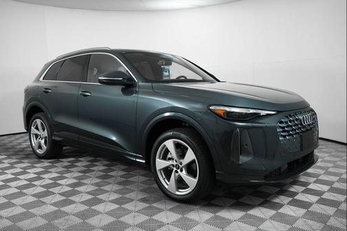 2025 Audi Q5 Premium Plus TFSI quattro S tronic