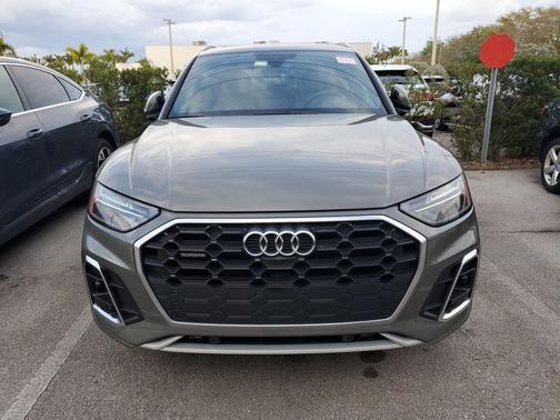 2023 Audi Q5 45 S line Premium Plus