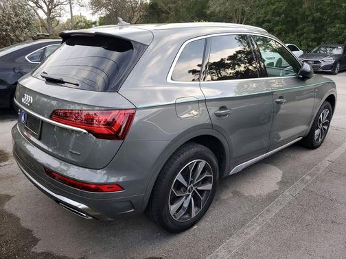 2023 Audi Q5 45 S line Premium Plus