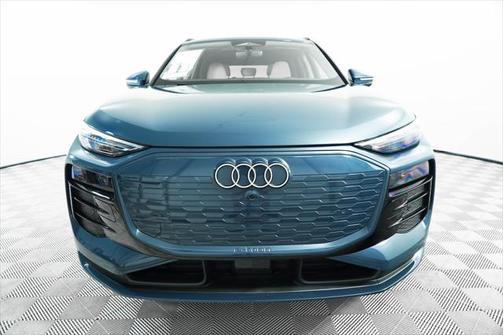 2025 Audi Q6 e-tron Premium Plus