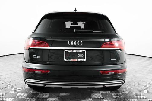 2023 Audi Q5 40 Premium Plus