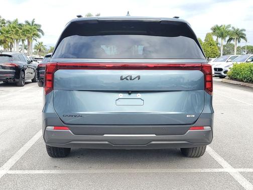 2025 Kia Carnival Hybrid SX