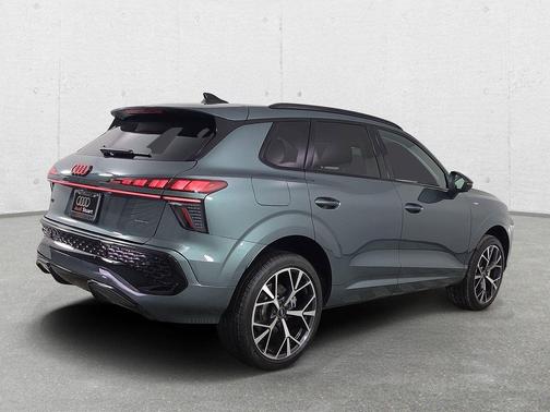 Sage Green Metallic 2026 Audi Q3 TFSI quattro S tronic