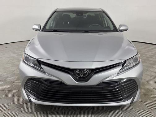 Celestial Silver Metallic 2020 Toyota Camry LE