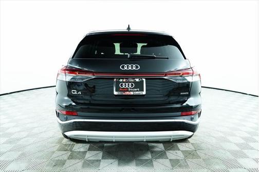 2024 Audi Q4 e-tron Prestige