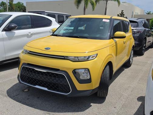 Solar Yellow 2020 Kia Soul LX