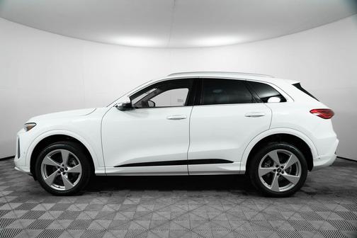 2025 Audi Q5 Premium Plus TFSI quattro S tronic