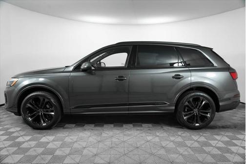 2025 Audi Q7 55 Premium Plus