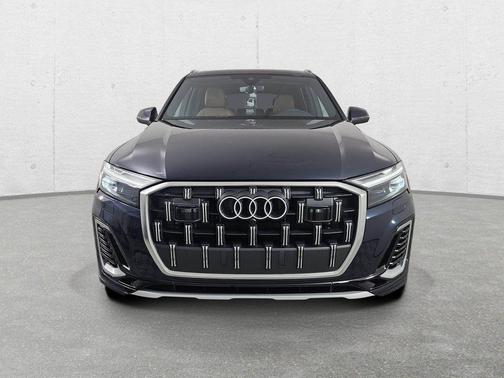 Waitomo Blue Metallic 2026 Audi Q7 55 Premium