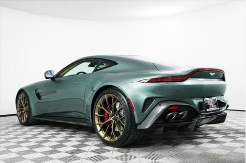 2025 Aston Martin Vantage Base