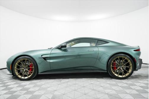 2025 Aston Martin Vantage Base
