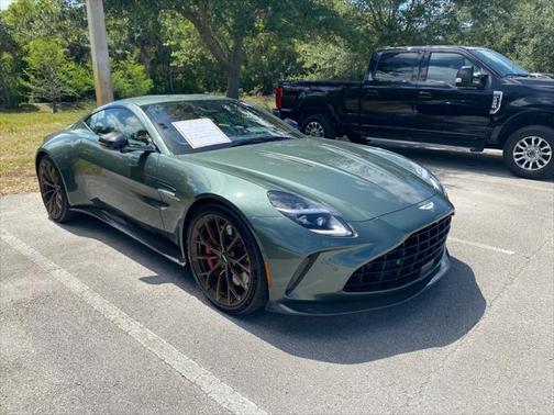 2025 Aston Martin Vantage Base
