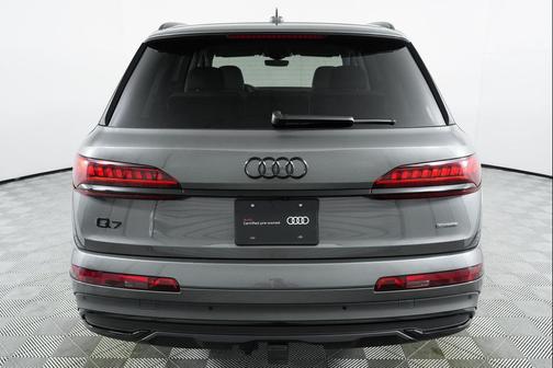 2022 Audi Q7 55 Prestige