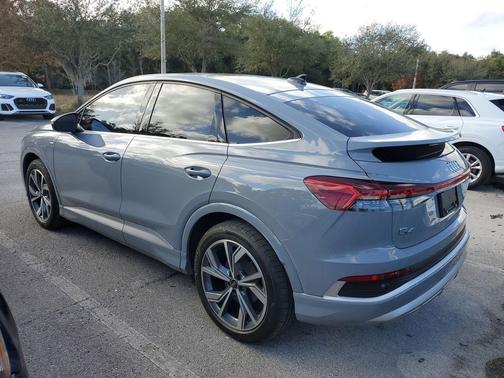 2024 Audi Q4 e-tron Sportback Premium 55 quattro