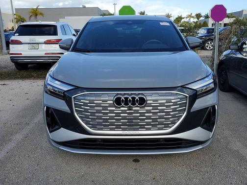 2024 Audi Q4 e-tron Sportback Premium 55 quattro